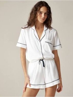J. Crew White 100% Cotton Pajama Short Set with Navy Piping - size small